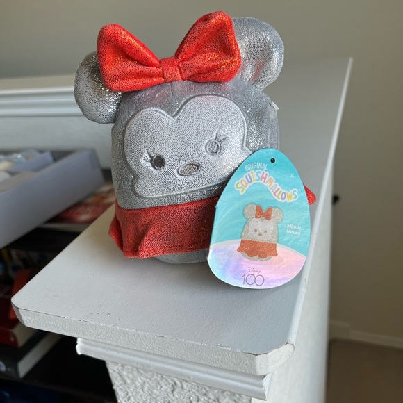 New 5” Disney 100th year Anniversary special Edition Squishmallows - Picture 15 of 16